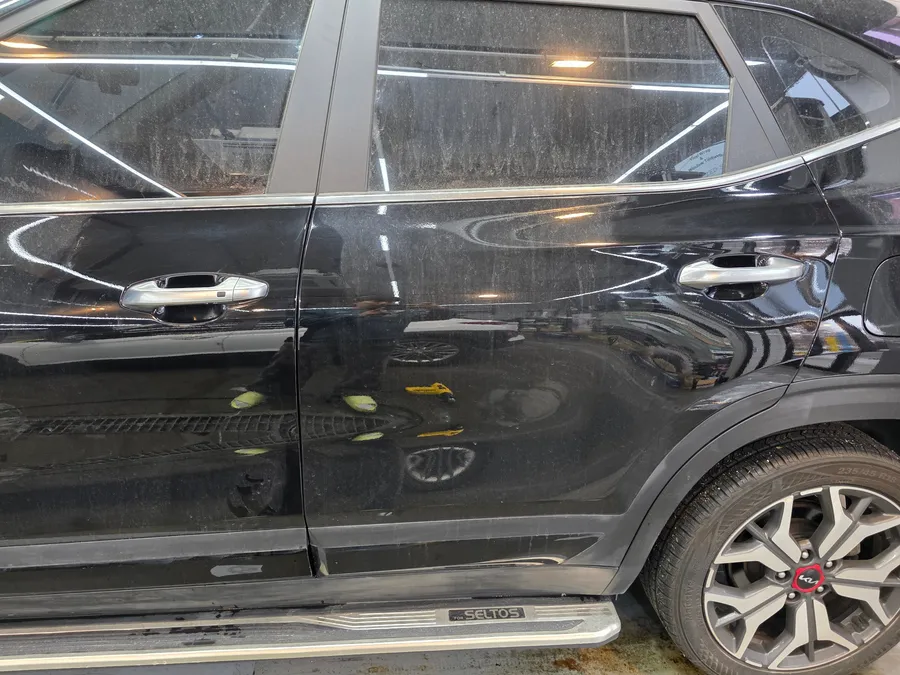 Kia SeltosのPPF施工事例 施工写真 4-2