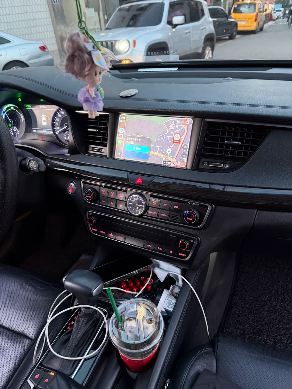 Kia K7のAndroid Auto・CarPlay取付事例 施工写真 2