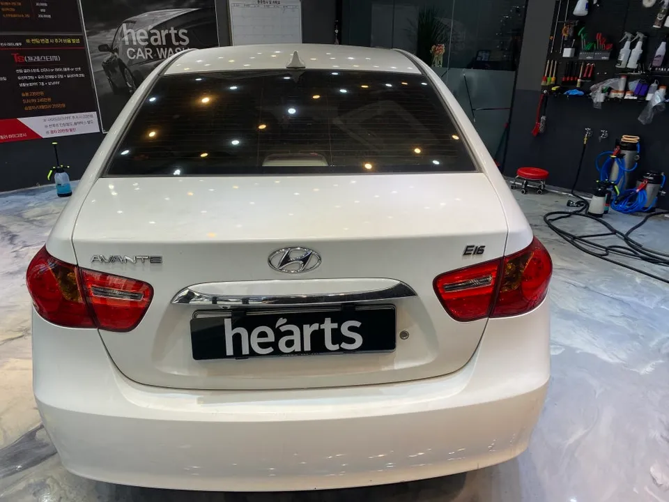 Hyundai Elantraのカーフィルム施工事例｜費用目安・仕上がり 施工写真 2-3