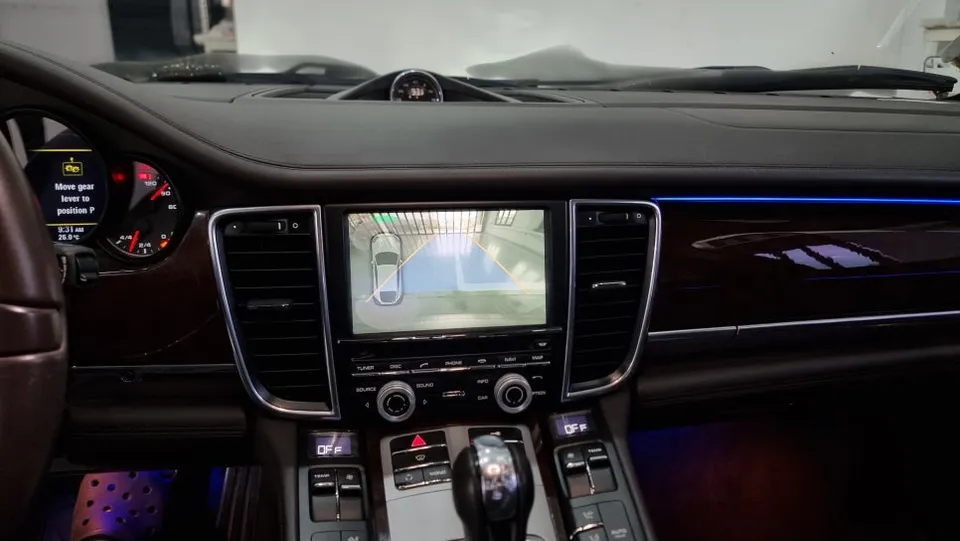 Porsche Panamera 970のAndroid Auto・CarPlay取付事例 施工写真 3-2