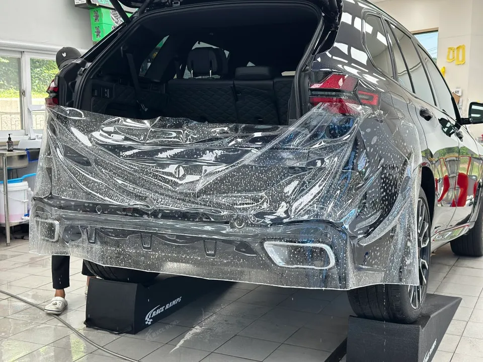 BMW X5のPPF施工事例|費用目安と仕上がり 施工写真 1-2