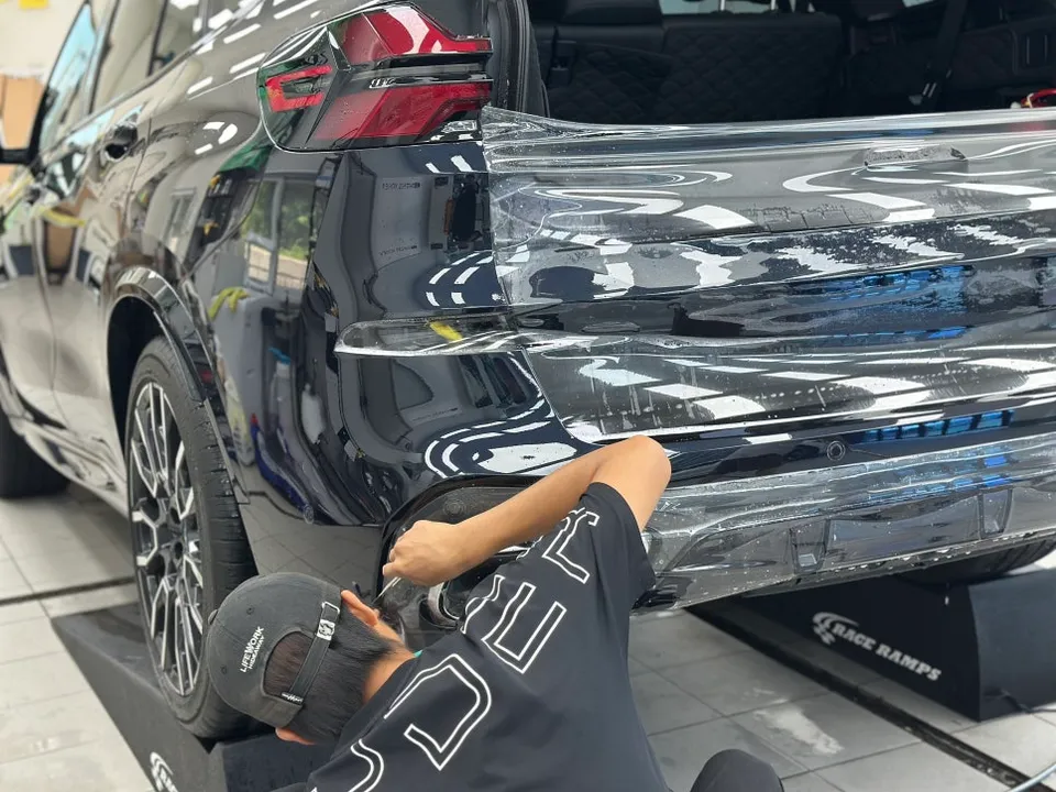 BMW X5のPPF施工事例|費用目安と仕上がり 施工写真 3-2