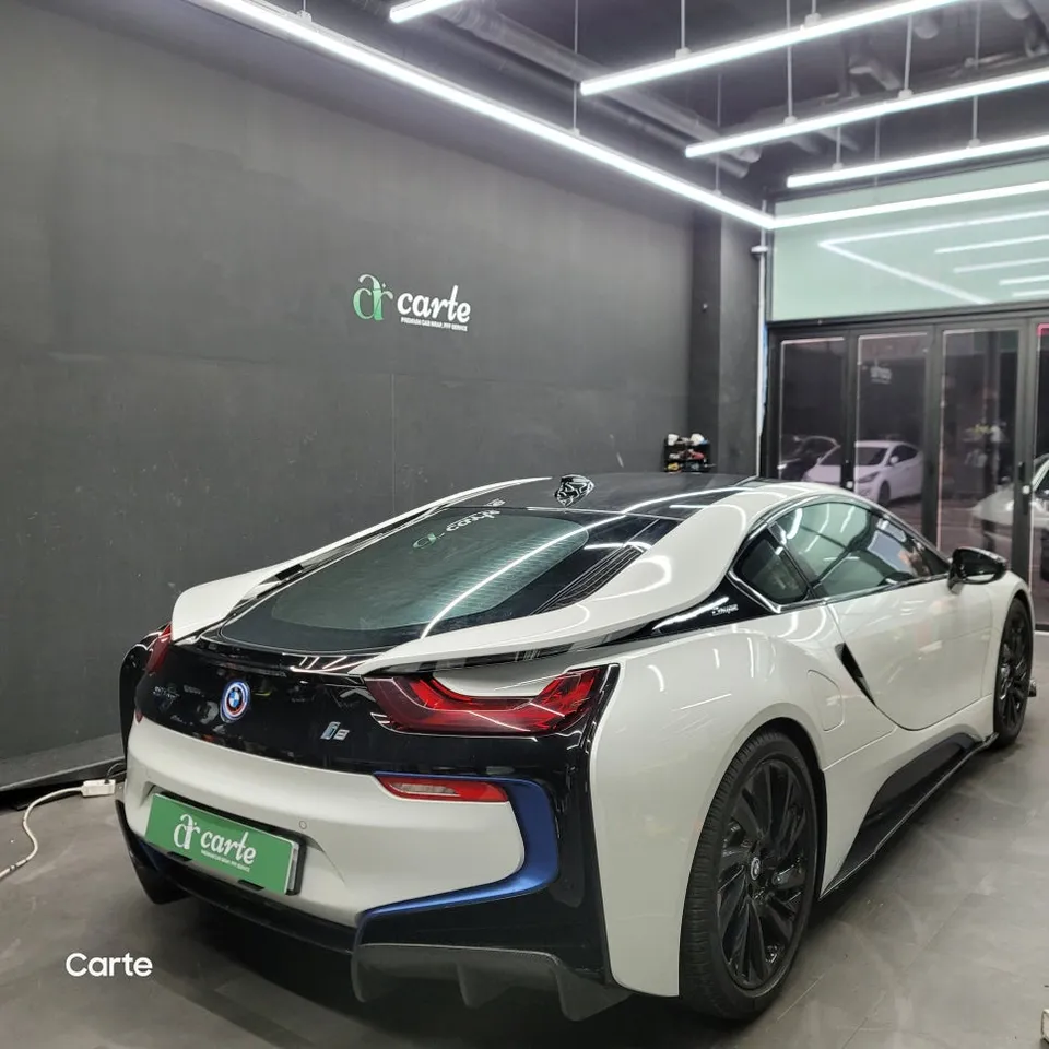 BMW i8のカーラッピング事例｜費用目安・仕上がり 施工写真 3-1