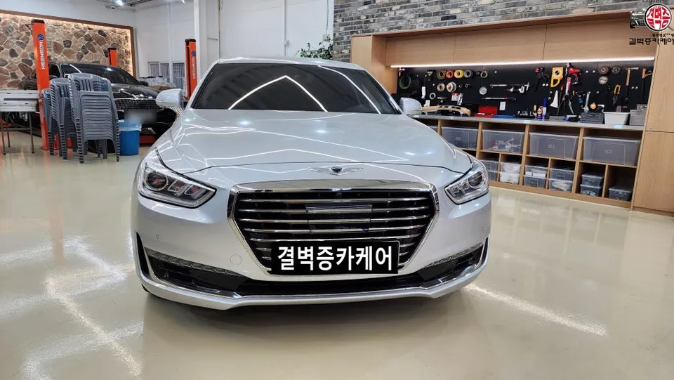 Genesis EQ900 interior customization installation result