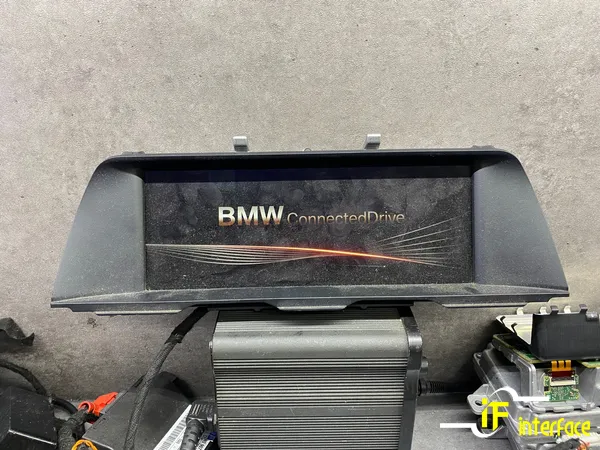 BMW 7 Seriesのカーオーディオ施工事例 施工写真 2