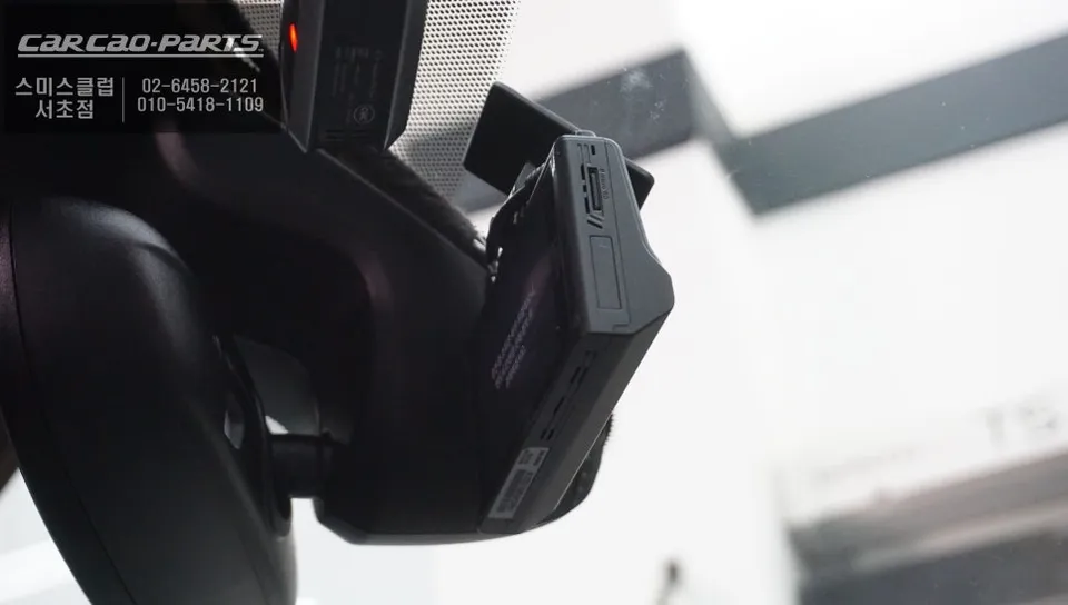 MINI Countryman dash cam - MINI Countryman Dash Cam Installation Review photo 3