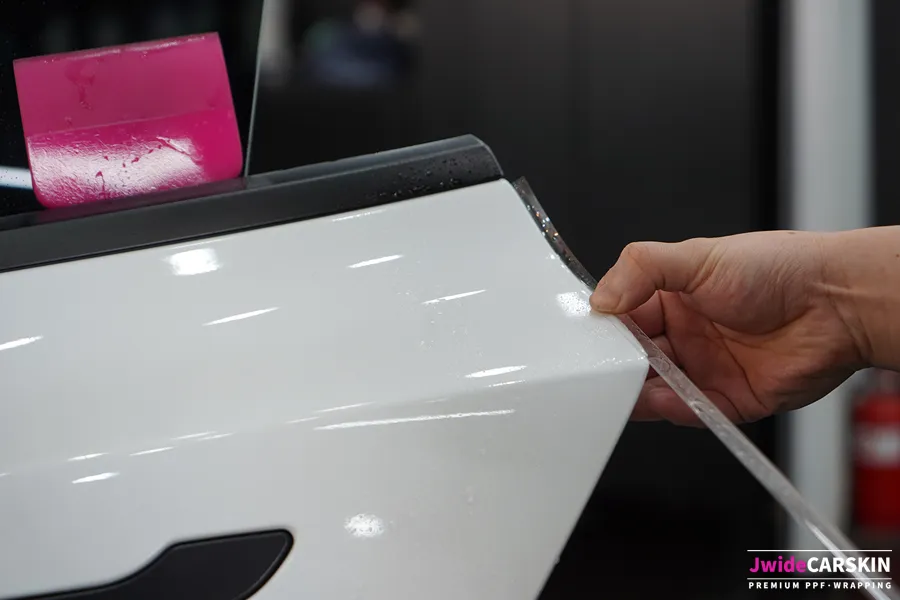 Tesla Model 3 PPF施工事例｜費用目安と仕上がり 施工写真 2-2