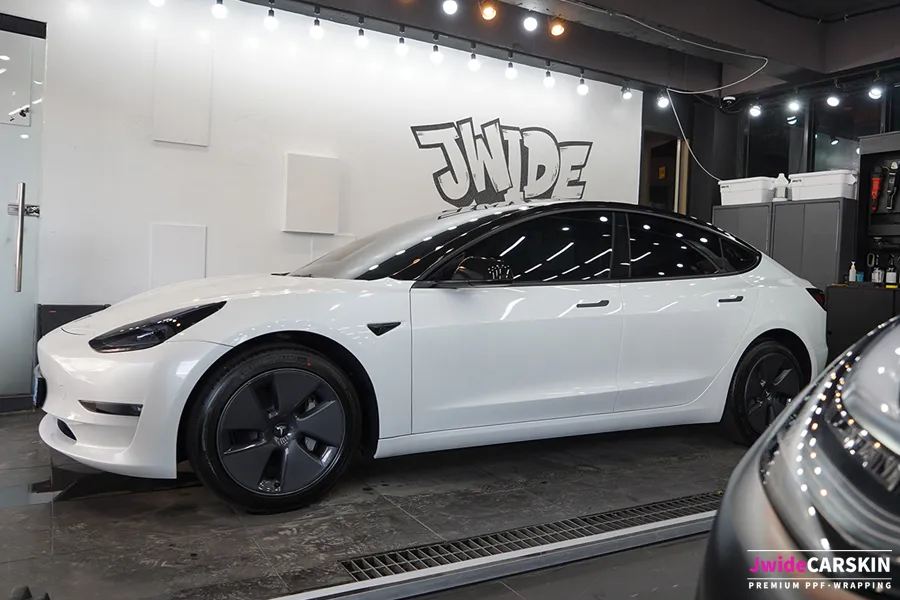 Tesla Model 3 PPF施工事例｜費用目安と仕上がり 施工写真 3-3