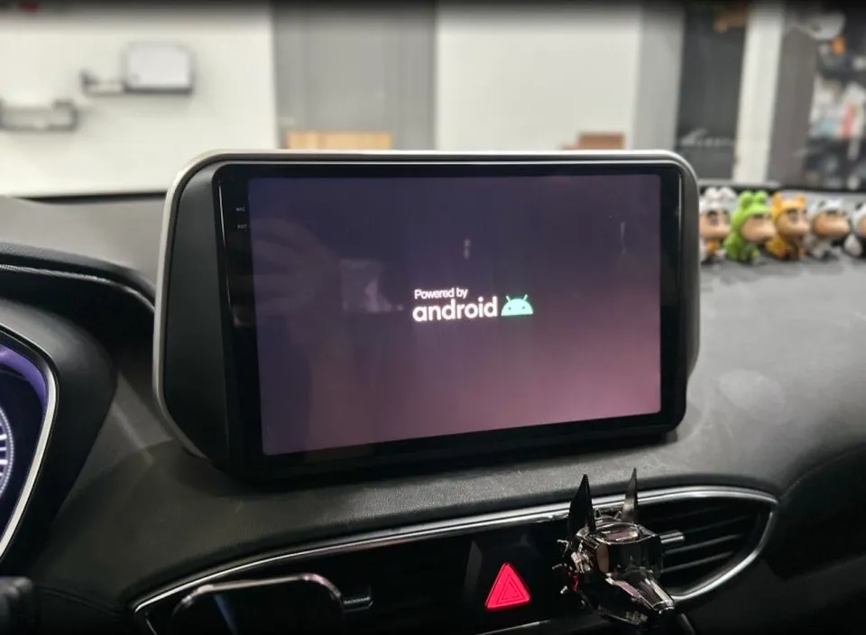 HyundaiのAndroid Auto・CarPlay取付事例 施工写真 4-1