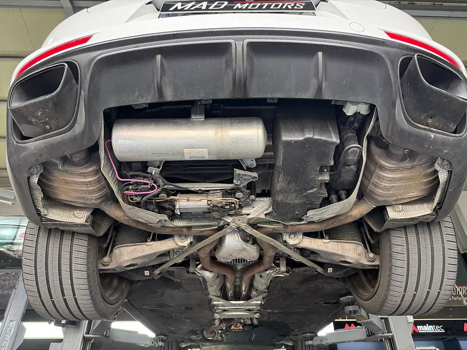 Porsche Panamera Performance Upgrade Review — Enhanced Driving Dy photo 10