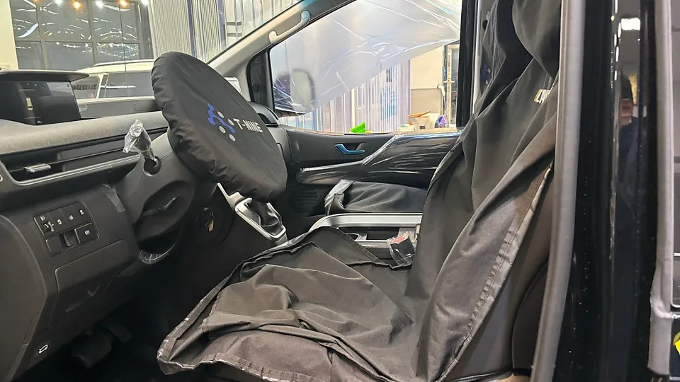 Hyundai Stariaのカーフィルム施工事例｜費用目安・仕上がり 施工写真 2-1