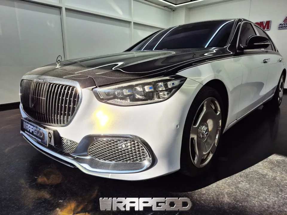Mercedes-Benz S-Class Maybachのカーラッピング事例|費用目安・仕上がり 施工写真 2-1