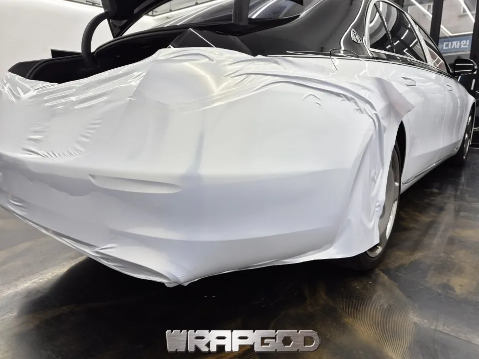 Mercedes-Benz S-Class Maybachのカーラッピング事例|費用目安・仕上がり 施工写真 3-3