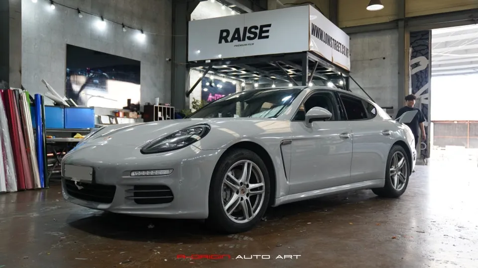 Porsche Panamera vinyl wrap installation result