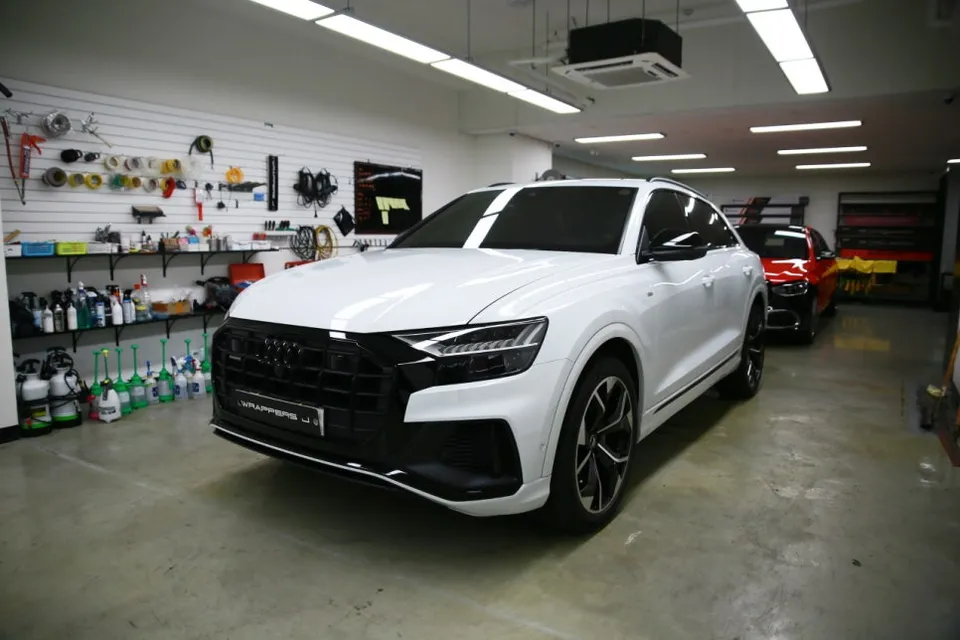 Audi A6のカーラッピング事例 施工写真 2