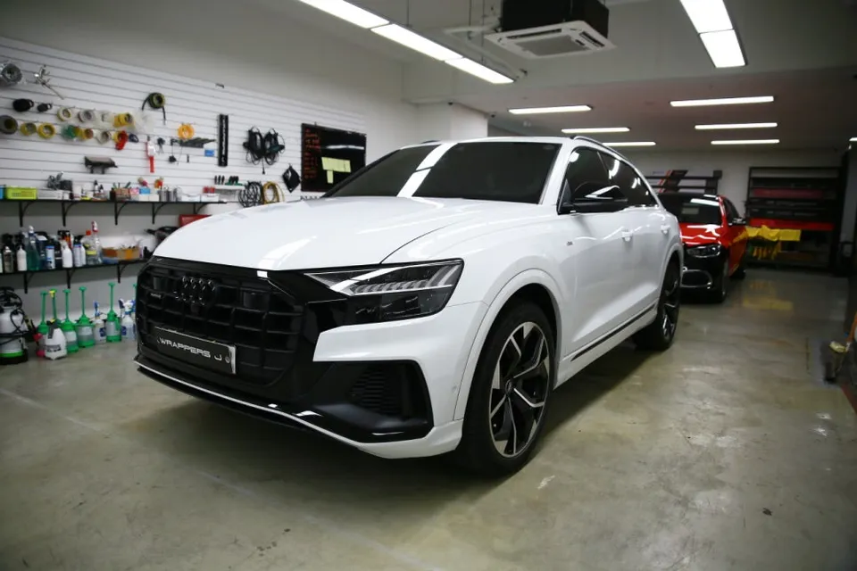 Audi A6のカーラッピング事例 施工写真 3