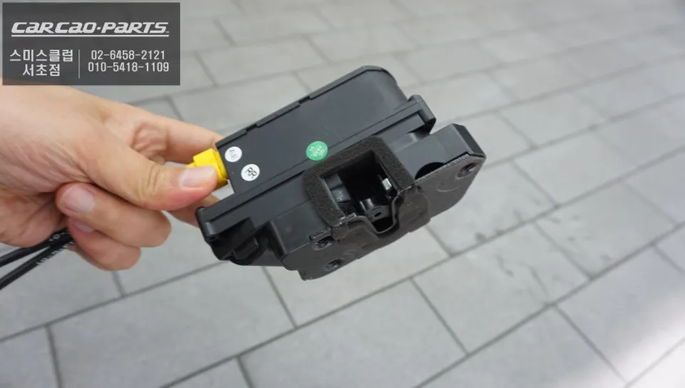 Audi e-tron GT oem options - Audi e-tron GT Soft Closing Door Review — Enhanced Luxury photo 3