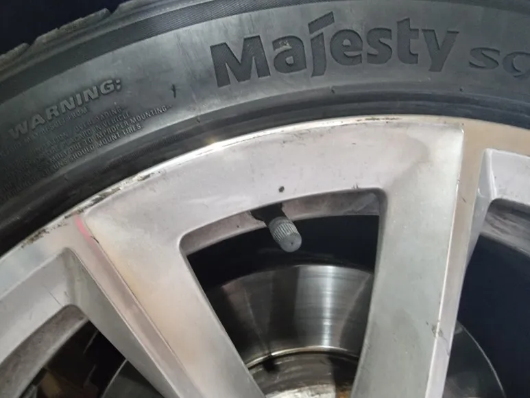 BMW 5 Series wheel repair - BMW 5 Series Wheel Repair & Refinishing Review — Professional Restoration photo 5