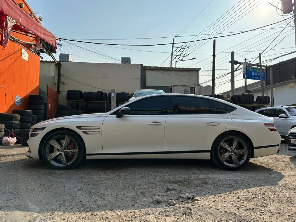 Genesis G80 Wheel Refinishing Review — ₩70K Per Rim Restoration photo 2