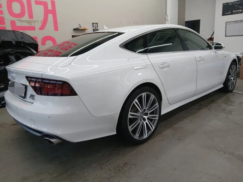 Audi A7 body kit - Audi A7 Body Kit Installation Review: RS Look Conversion photo 5
