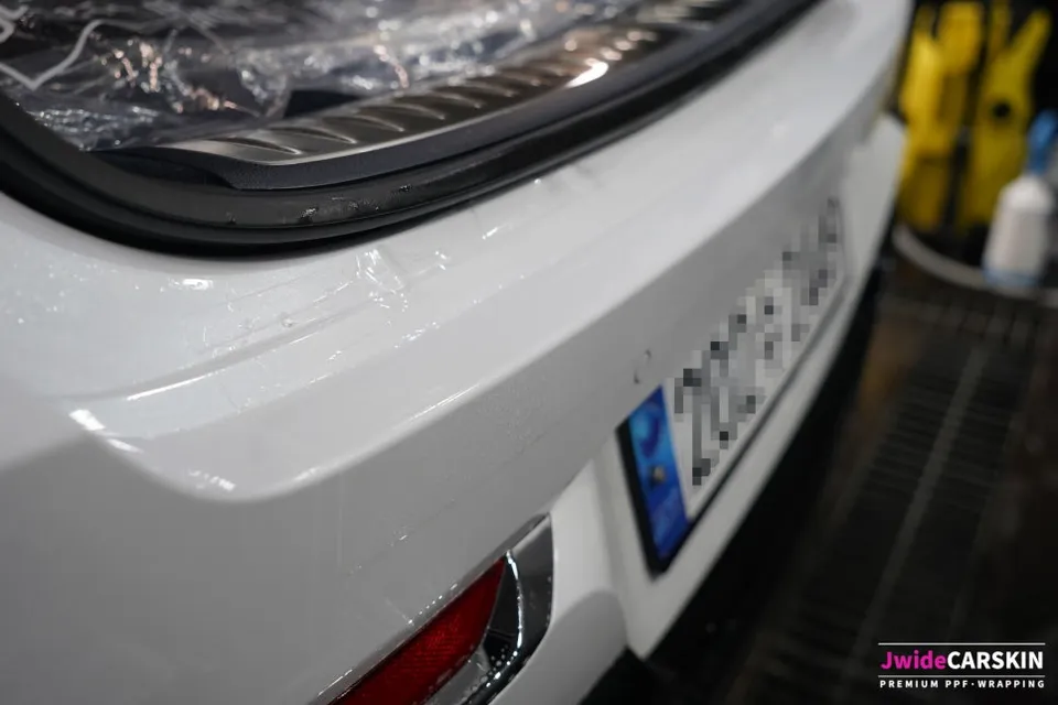 Genesis GV80のPPF施工事例｜費用目安と仕上がり 施工写真 3-1