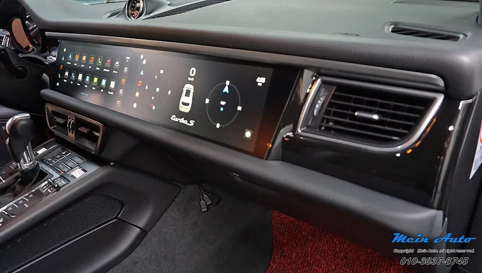 BMW M3のAndroid Auto・CarPlay取付事例 施工写真 4-2