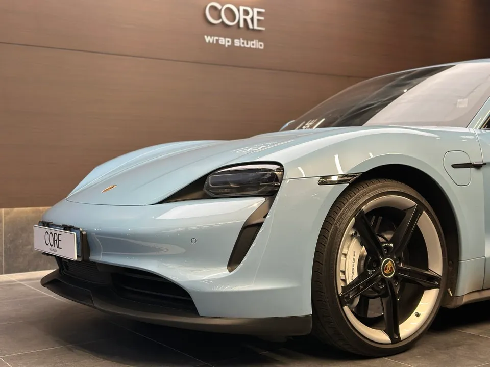 Porsche TaycanのPPF施工事例|韓国での実例 施工写真 1-1