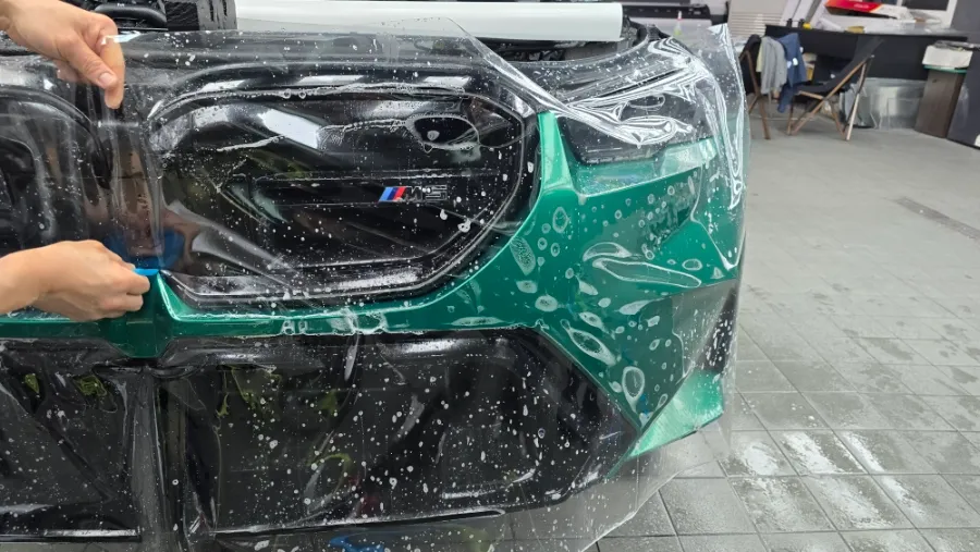 BMW M5のPPF施工事例｜費用目安・仕上がり 施工写真 1-2