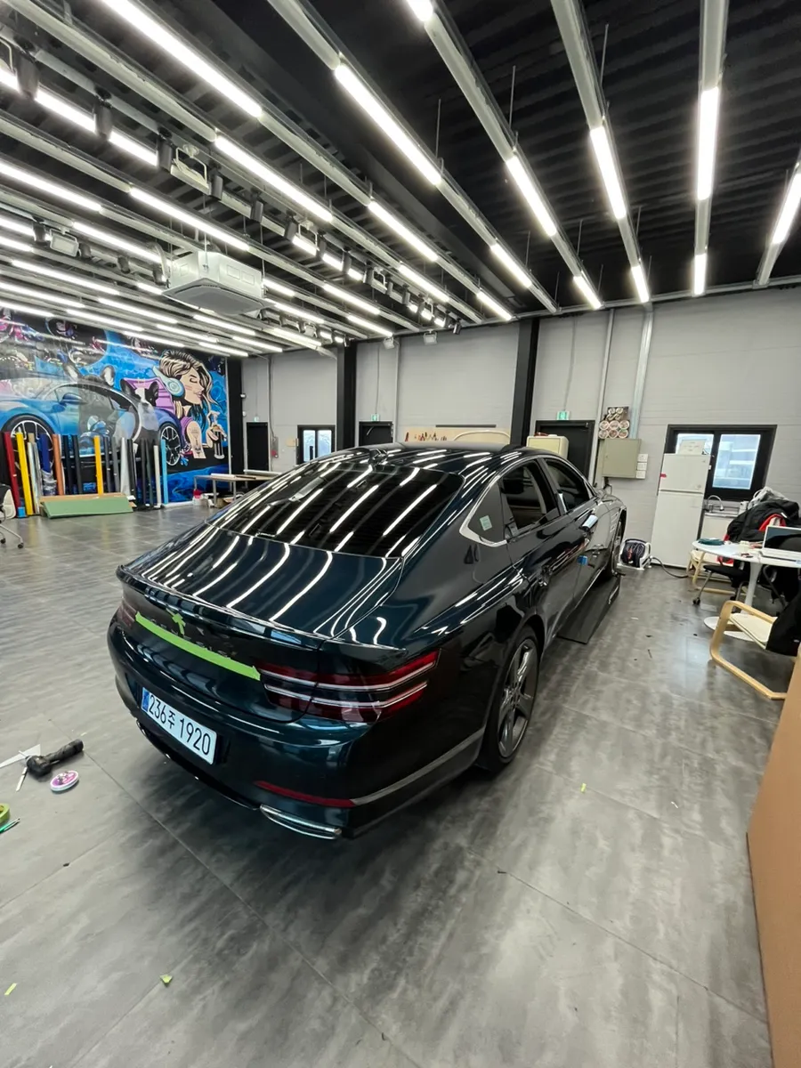 Genesis G80 vinyl wrap - Genesis G80 Vinyl Wrap Review: Gloss Gold Sparkle photo 3