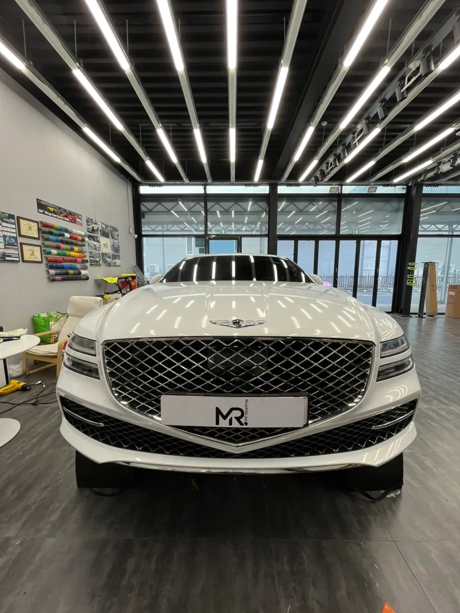 Genesis G80のカーラッピング事例 施工写真 6