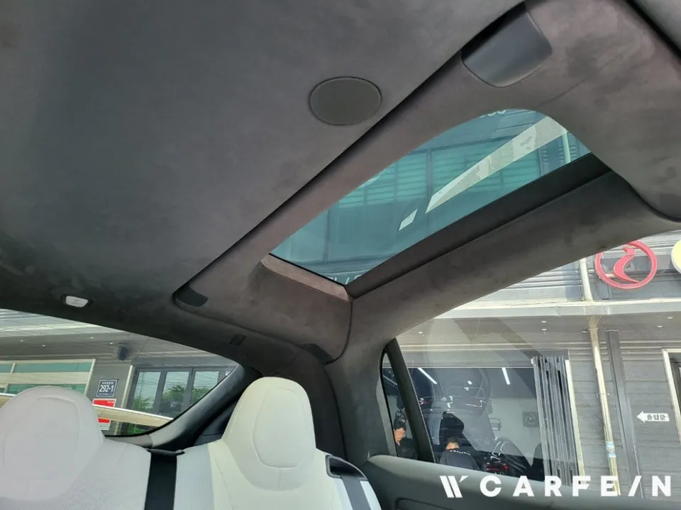 Tesla Model Sのカーフィルム施工事例｜費用目安・仕上がり 施工写真 5