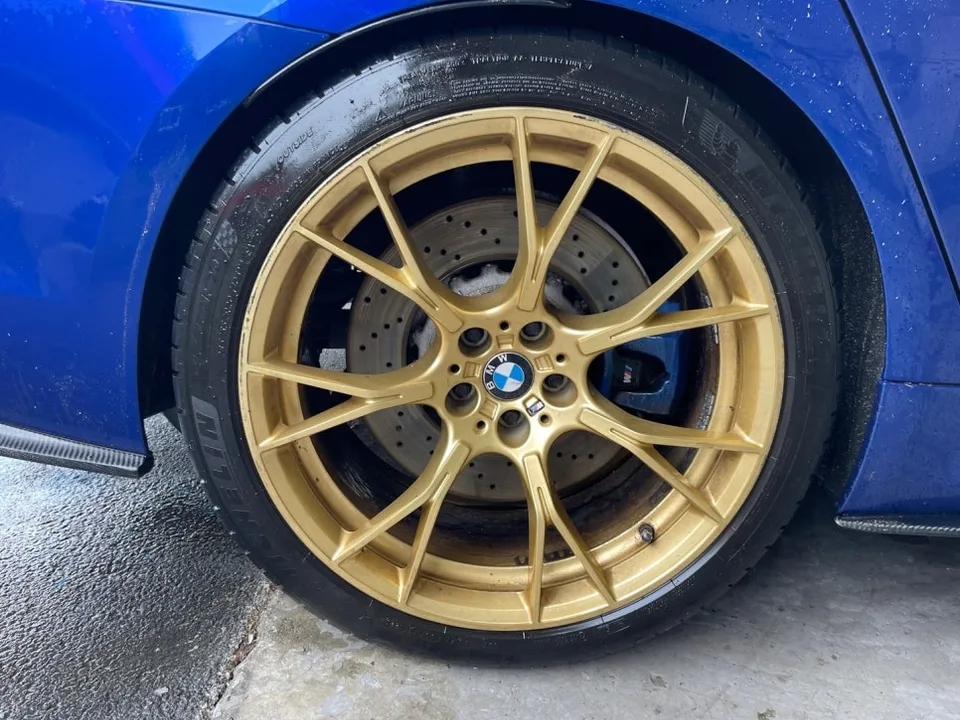 BMW M5 F90 wheel repair - BMW M5 F90 Wheel Repair Review: Gloss Black Powder Coating photo 6