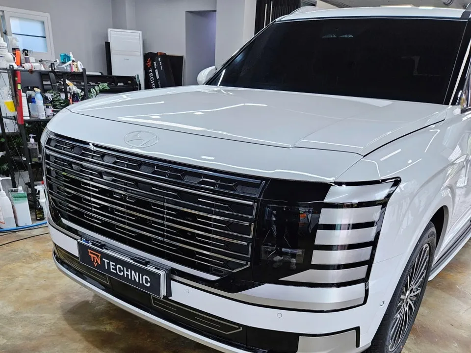 Hyundai Palisadeのカーラッピング事例 写真