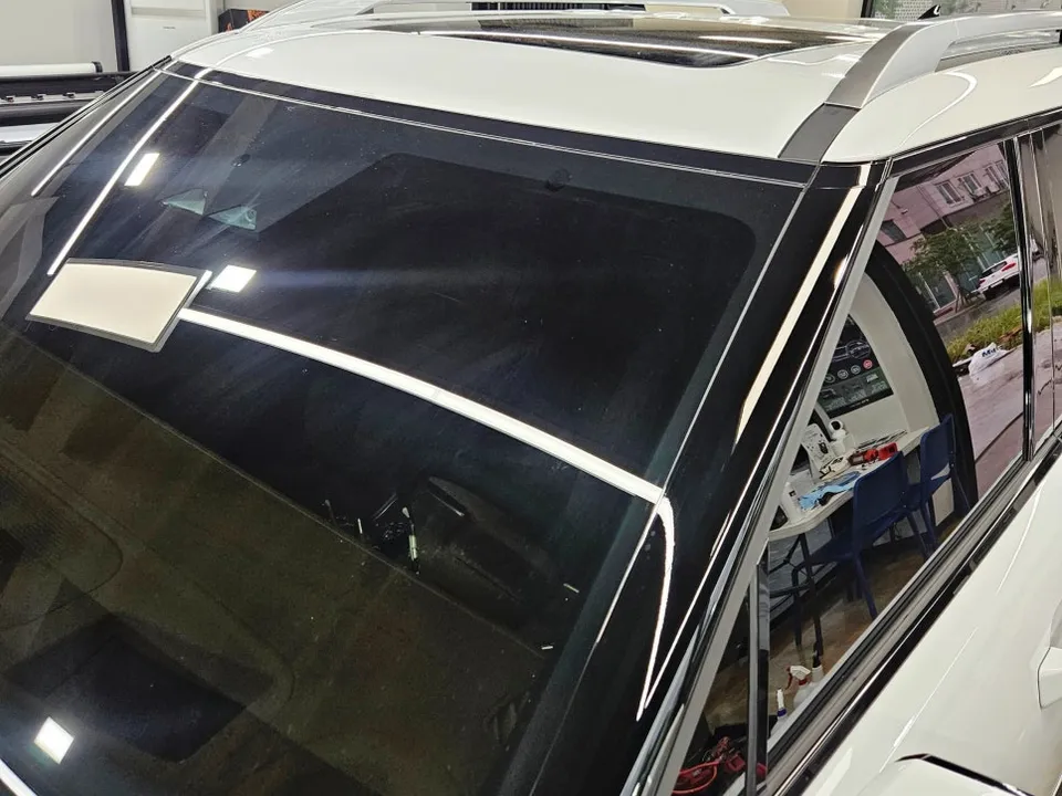 Hyundai Palisadeのカーラッピング事例 施工写真 4-2