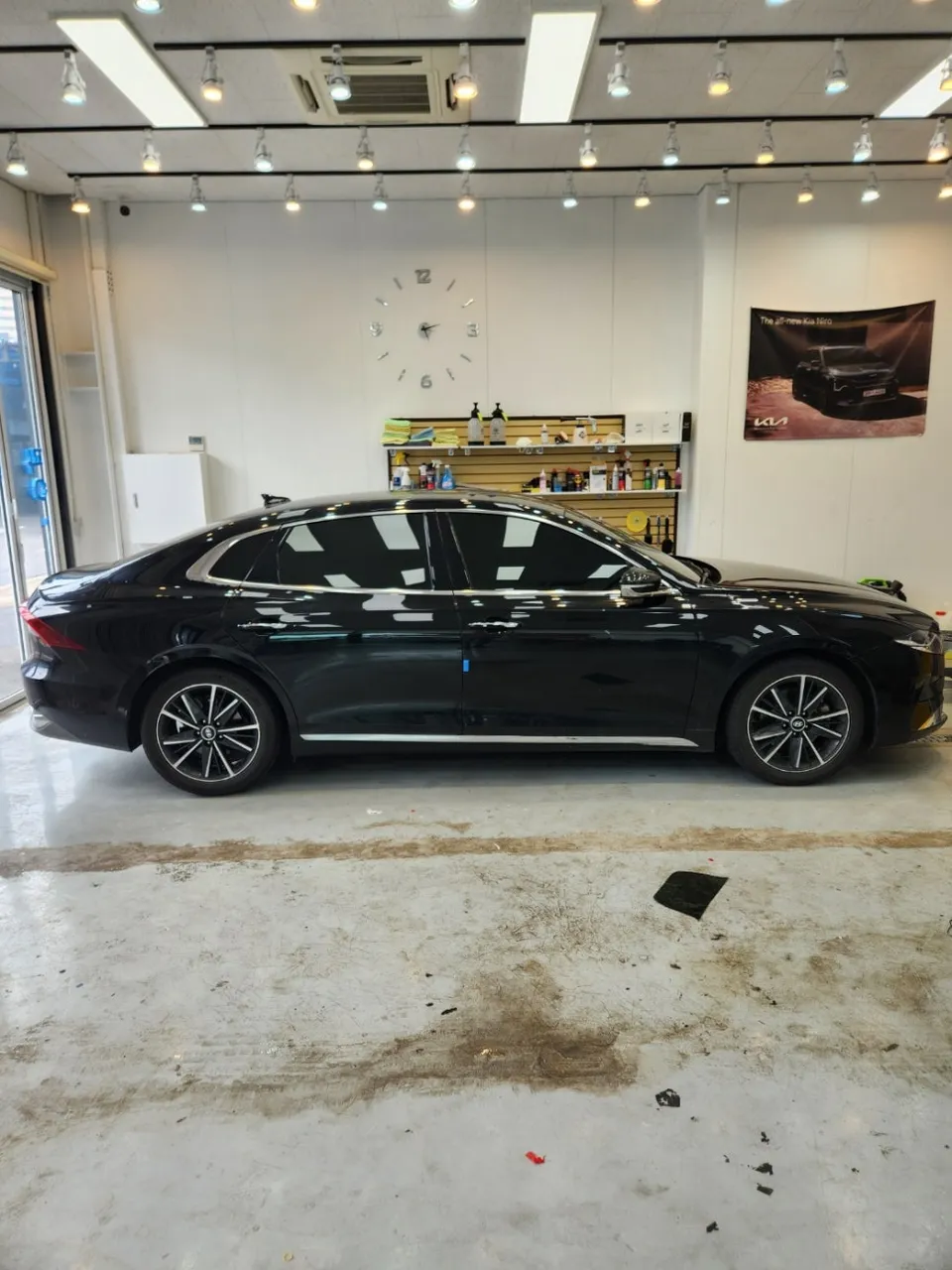 Hyundai Azeraのカーフィルム施工事例｜費用目安・仕上がり 施工写真 3-1