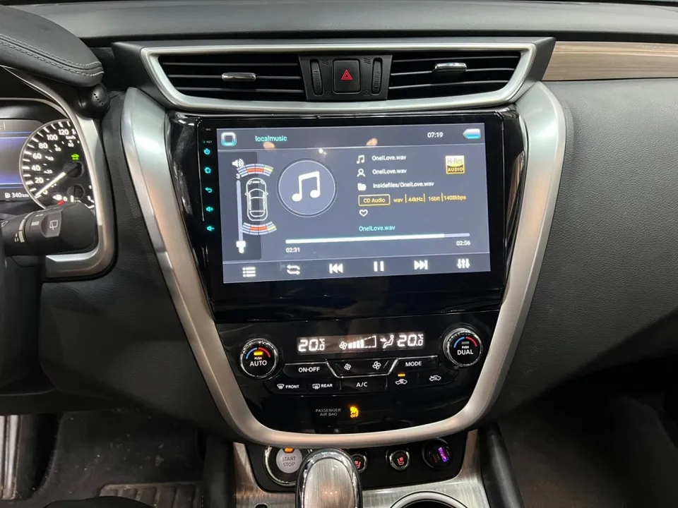Nissan MuranoのAndroid Auto・CarPlay取付事例 施工写真 3-2