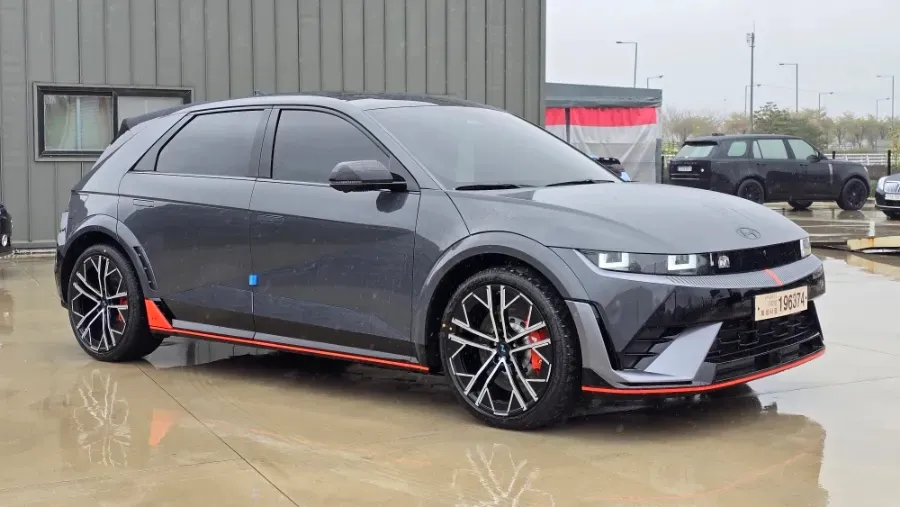 Hyundai IONIQ 5 Nのカーフィルム施工事例|費用目安・仕上がり 施工写真 2-3