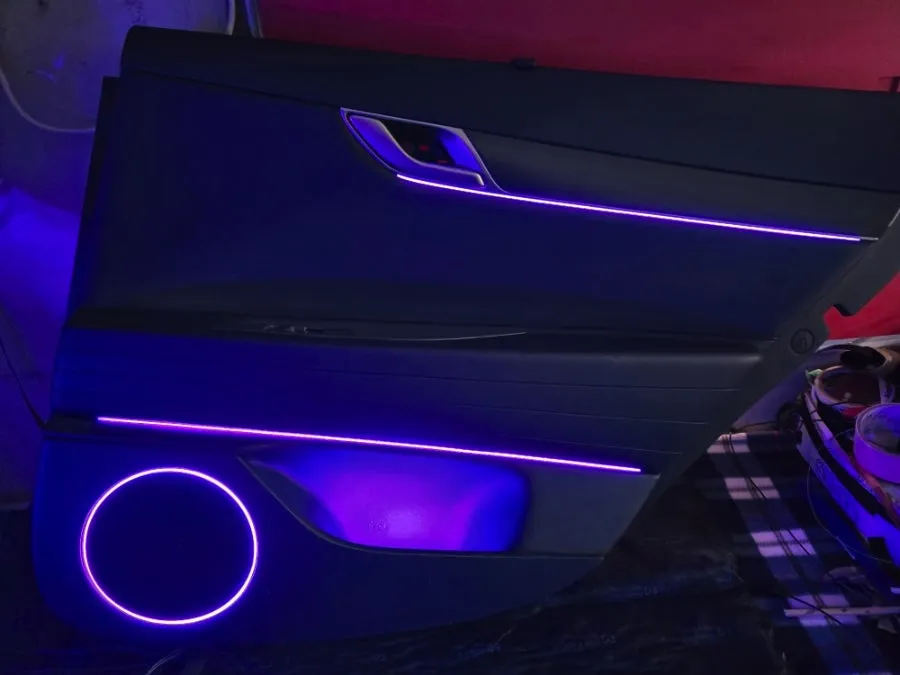 Genesis G80 RG3 ambient lighting installation result