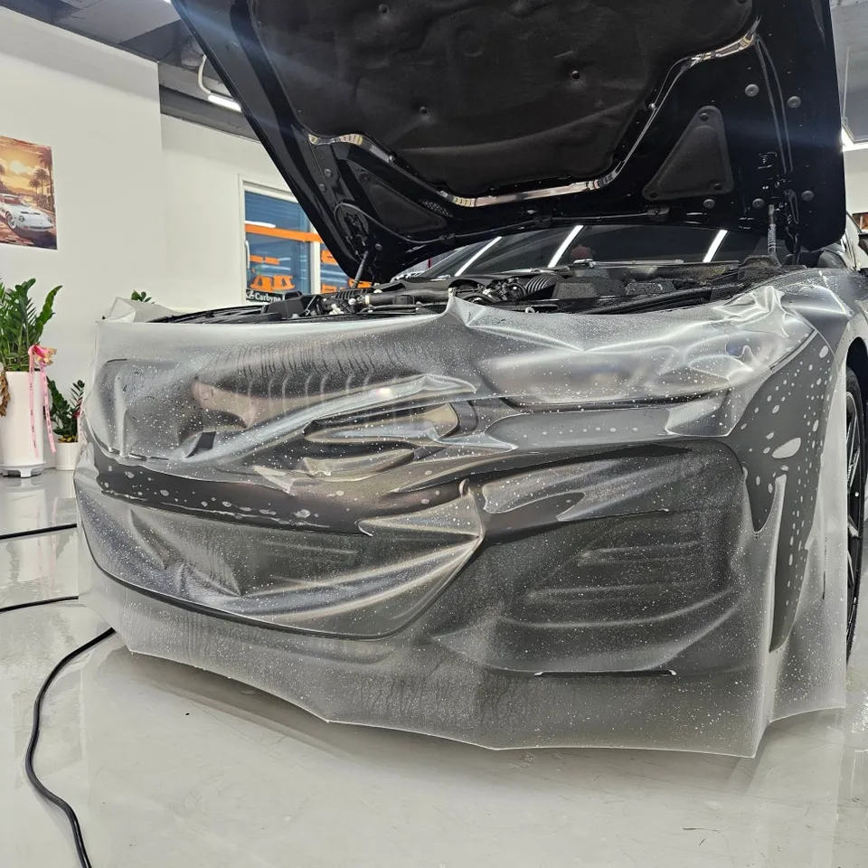 BMW 8 SeriesのPPF施工事例｜無光PPFで質感を向上 施工写真 2-3