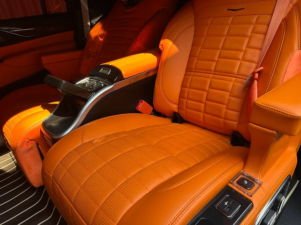 Cadillac Escalade ambient lighting - Cadillac Escalade Ambient Lighting Review: Cost & Results photo 5