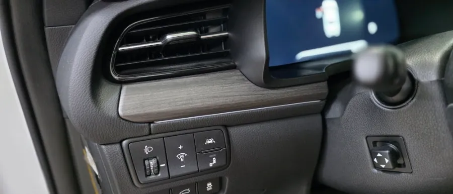 Kia K7 Premier ambient lighting installation result