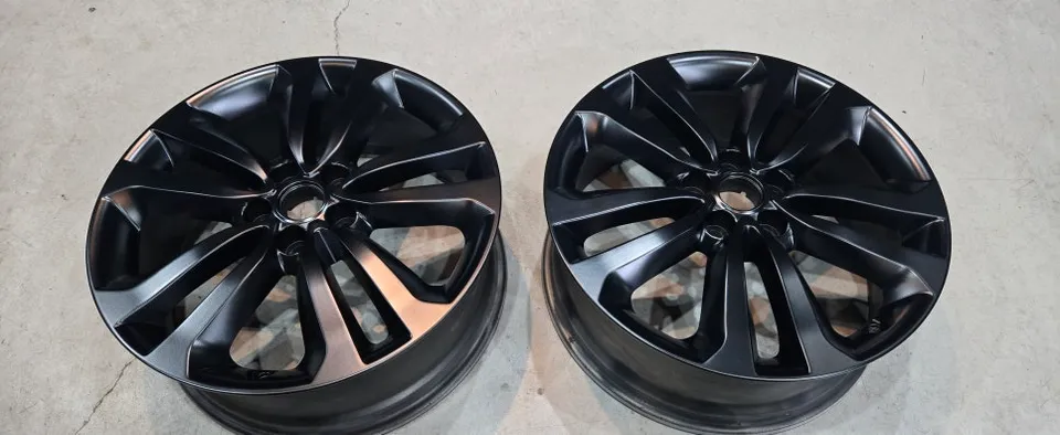 Kia Carnival Wheel Repair & Painting Review - Satin Black Finish