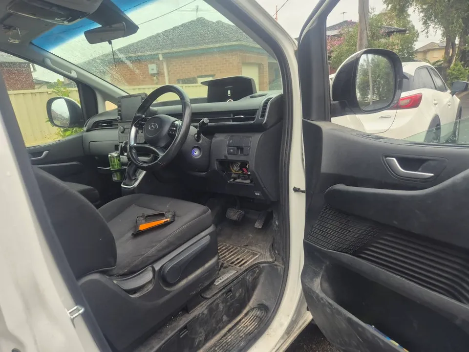 Hyundai Staria dash cam - Hyundai Staria Dash Cam Installation Review photo 4