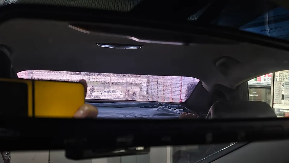 Hyundai Grandeur HGのカーフィルム施工事例 施工写真 3