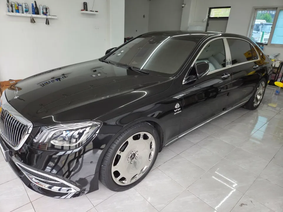 Mercedes-Benz Maybachのカーラッピング事例|費用目安・仕上がり 施工写真 3-1