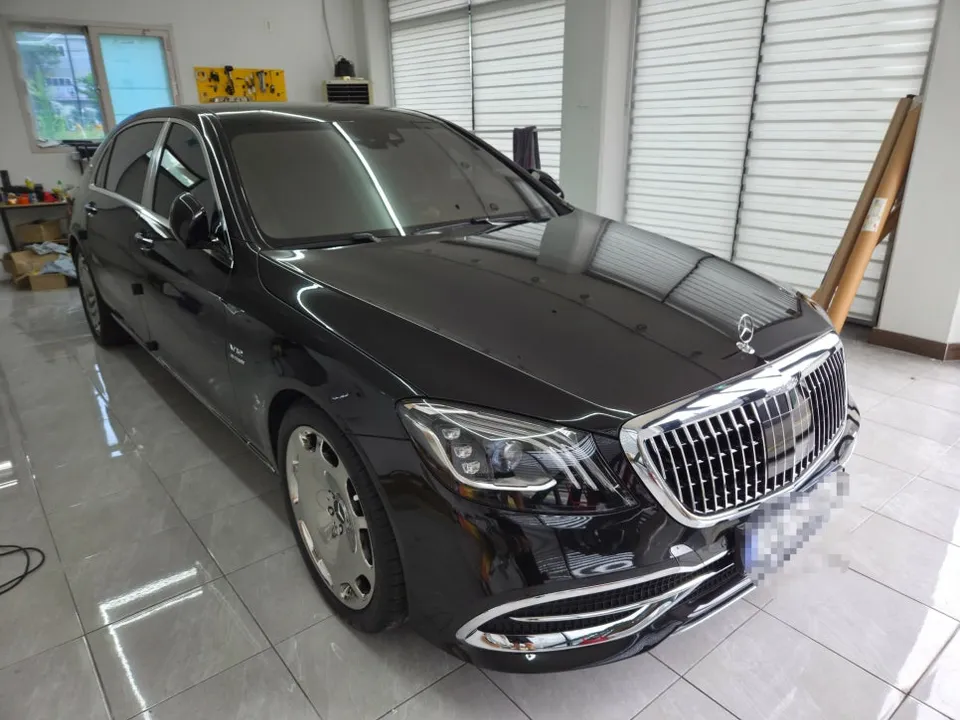 Mercedes-Benz Maybachのカーラッピング事例|費用目安・仕上がり 施工写真 1-2