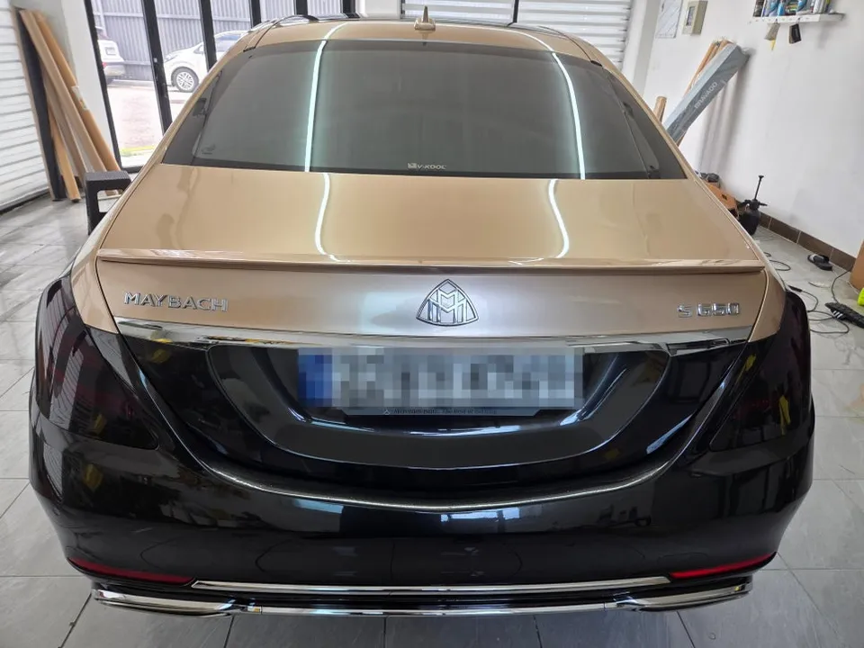 Mercedes-Benz Maybachのカーラッピング事例|費用目安・仕上がり 施工写真 2-3
