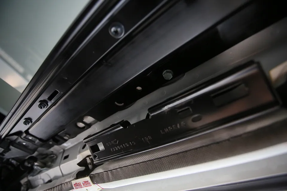 BMW X3 soundproofing - BMW X3 Soundproofing & Undercoating Review — Enhanced Quietness photo 4
