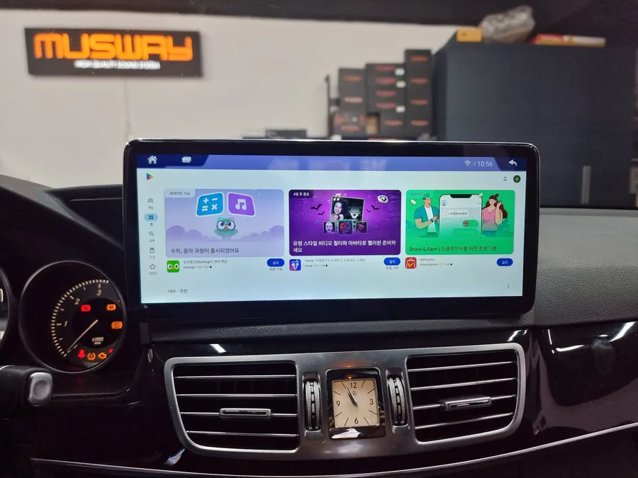 Mercedes-Benz E-Class W213のAndroid Auto・CarPlay取付事例 施工写真 2-2