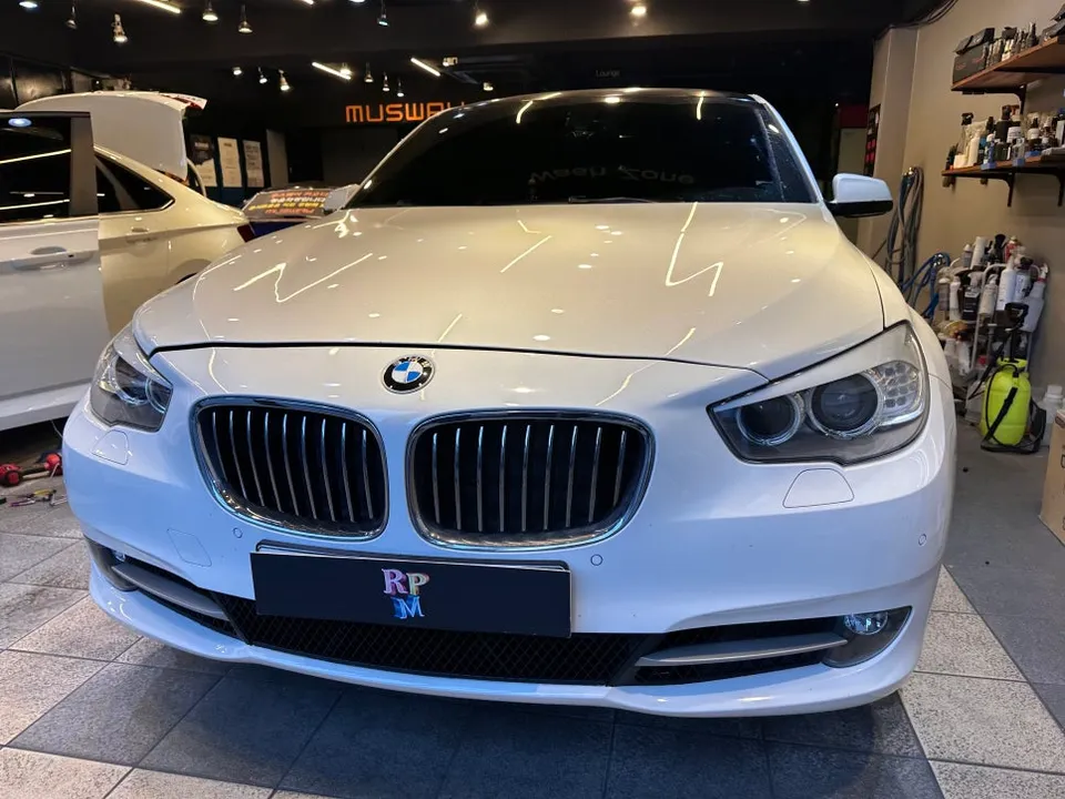 BMW 5 Series GT car audio review